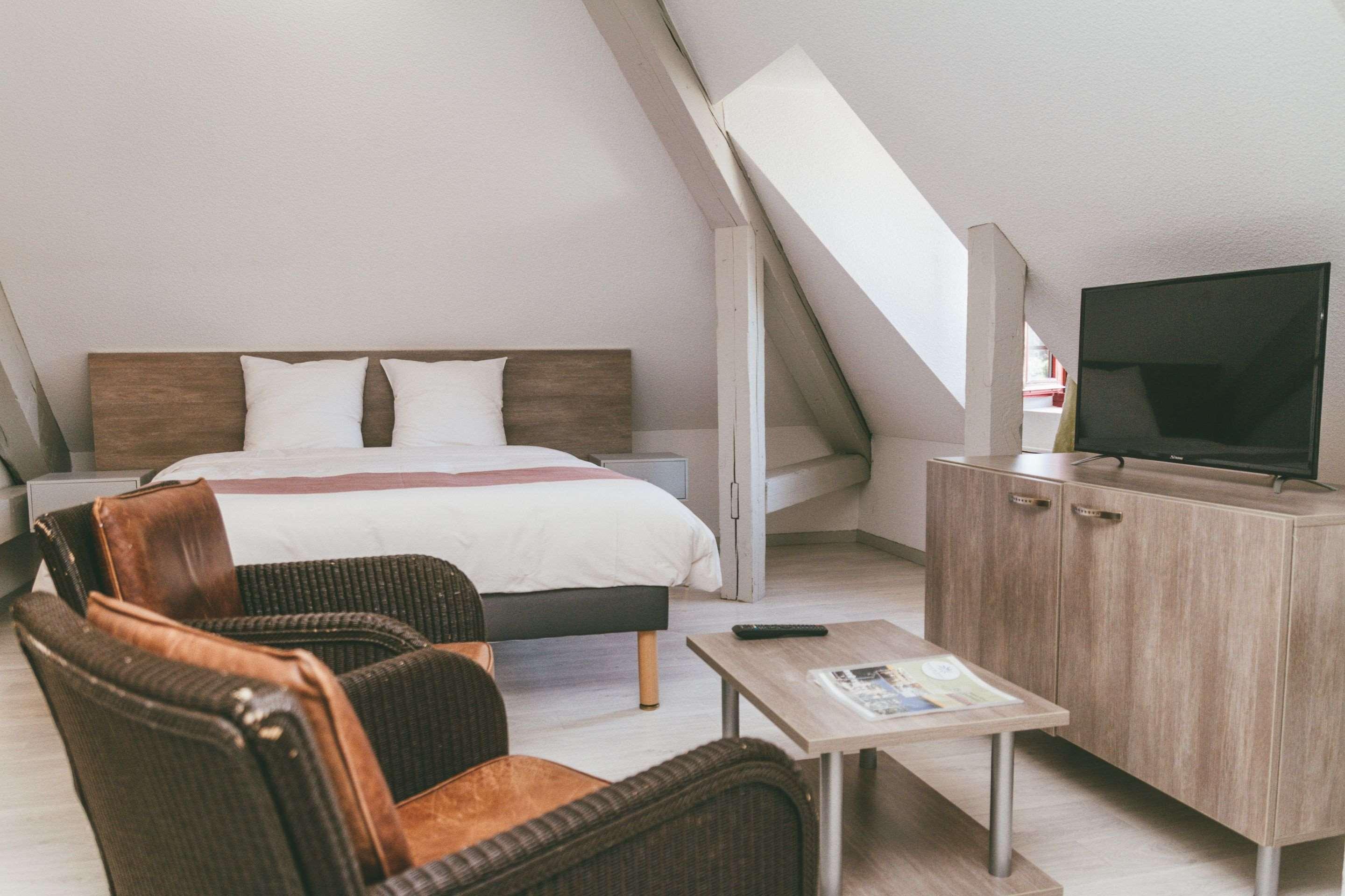 Terres De France - Appart'Hotel Le Splendid Allevard Εξωτερικό φωτογραφία