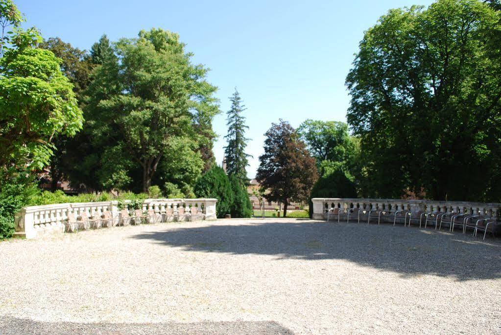 Terres De France - Appart'Hotel Le Splendid Allevard Εξωτερικό φωτογραφία