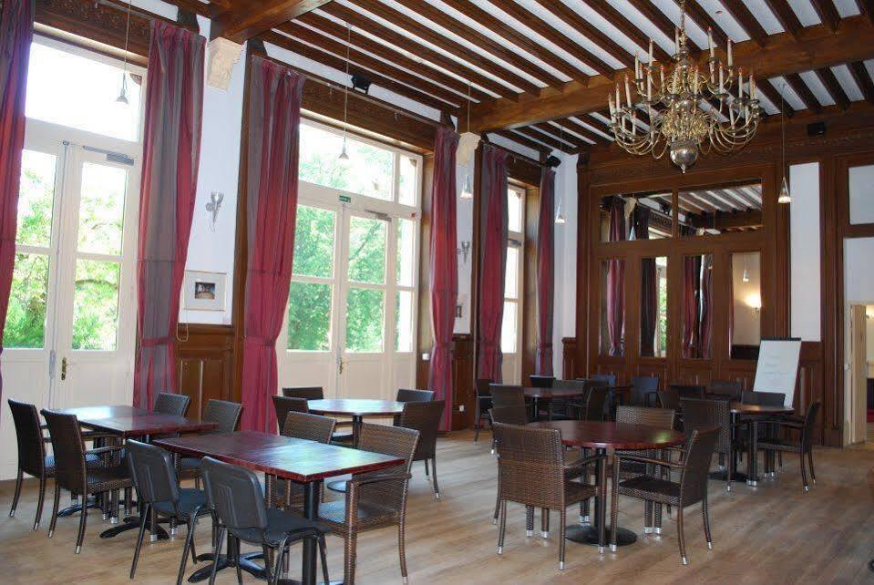 Terres De France - Appart'Hotel Le Splendid Allevard Εξωτερικό φωτογραφία